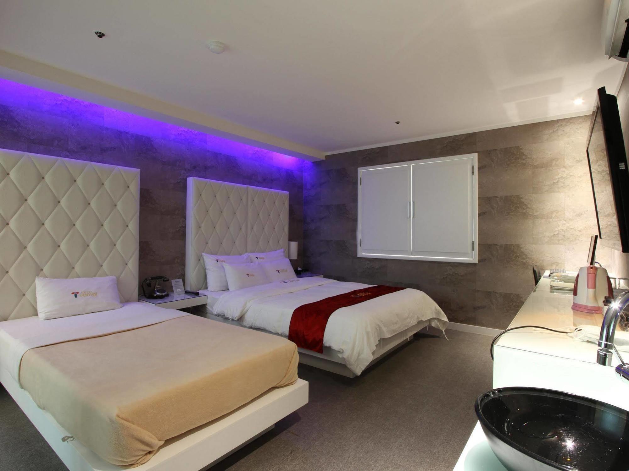 Hotel Tomgi Seoel Buitenkant foto
