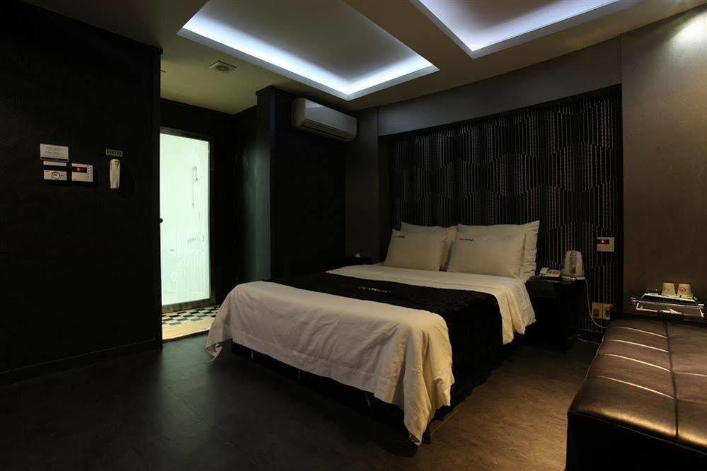 Hotel Tomgi Seoel Buitenkant foto